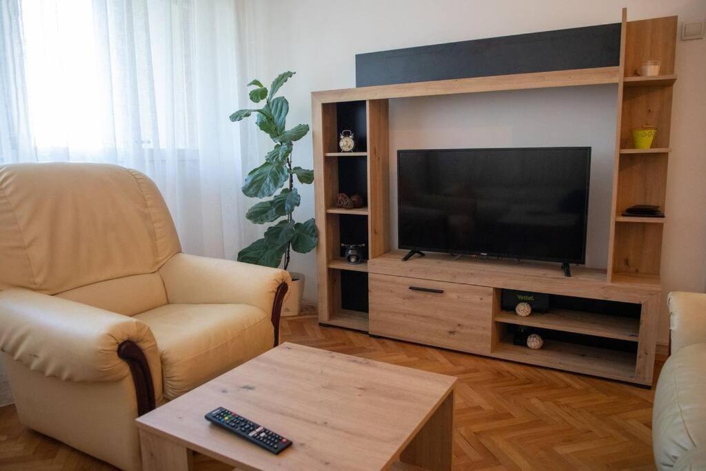 Dora Apartment Ni 외부 사진